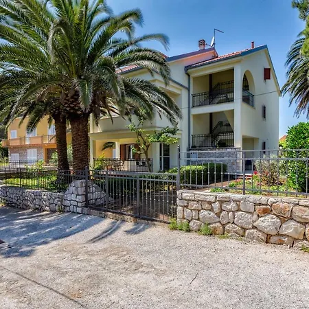 Agneza, Pensionat Mali Lošinj