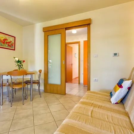 Agneza, Pensionat Mali Lošinj