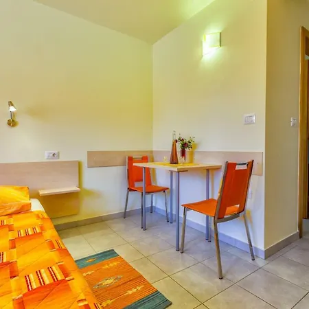 Agneza, Gasthuis Mali Lošinj