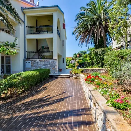 Agneza, Mali Lošinj