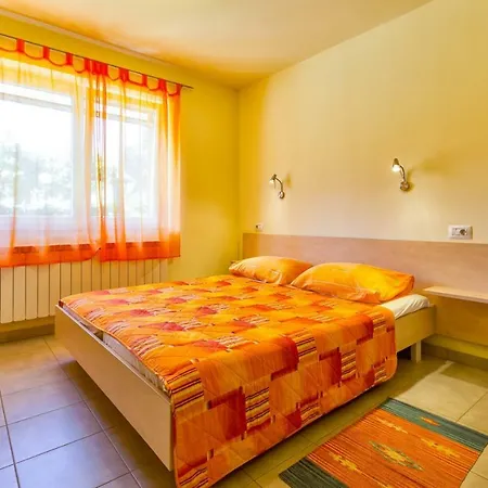 Gasthuis Agneza, 4*