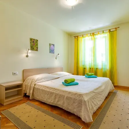Gasthuis Agneza, 4*